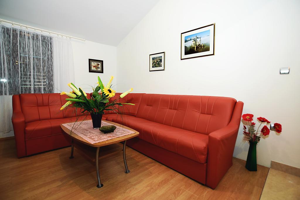 Apartments Bijuk Sukosan Ngoại thất bức ảnh